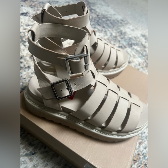 BRAND NEW! Benefit Womens Leather Adjustable Gladiator Sandals - Picture 4 of 7